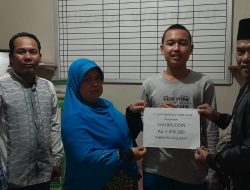 DPP ASLI peduli Warga Batam, Serahkan santunan Senilai Rp. 5.000.000