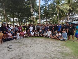 Keluarga Besar DPD ASLI Kota Jayapura Gelar Halal Bihalal dan Rekreasi di Pantai Hol